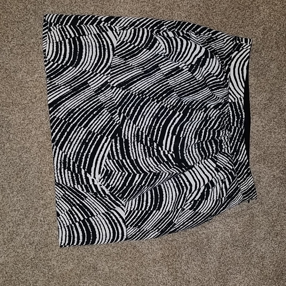 Banana Republic Patterned skirt